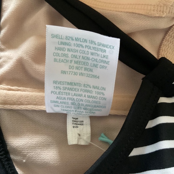 NWT Kona Sol Twist Front Longline Bikini Swim Top Black White Striped Sz D/DD - Picture 7 of 7